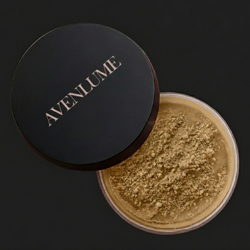 Blurring Setting Powder By Avenlume